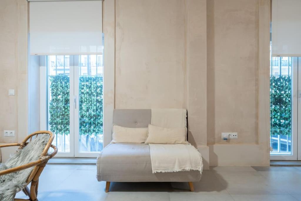Apartmán Exclusivo Bajo Frente Al Mar - Playa La Caleta Màlaga Exteriér fotografie