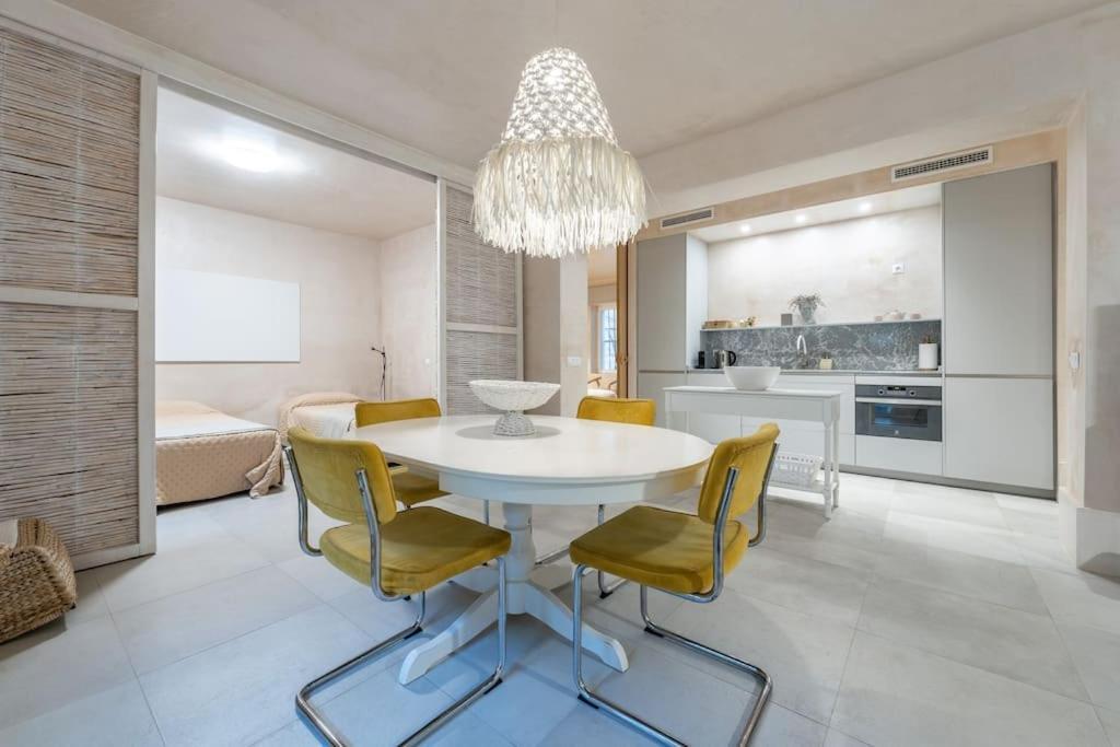 Apartmán Exclusivo Bajo Frente Al Mar - Playa La Caleta Màlaga Exteriér fotografie
