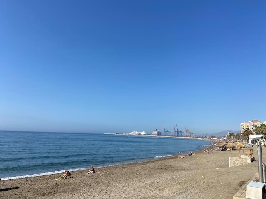 Apartmán Exclusivo Bajo Frente Al Mar - Playa La Caleta Màlaga Exteriér fotografie