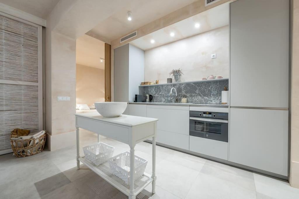 Apartmán Exclusivo Bajo Frente Al Mar - Playa La Caleta Màlaga Exteriér fotografie