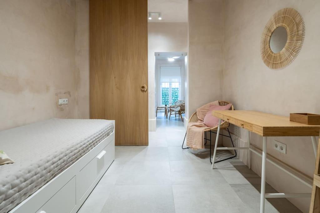 Apartmán Exclusivo Bajo Frente Al Mar - Playa La Caleta Màlaga Exteriér fotografie