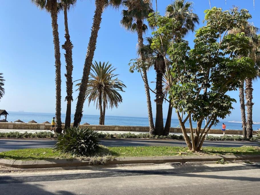 Apartmán Exclusivo Bajo Frente Al Mar - Playa La Caleta Màlaga Exteriér fotografie