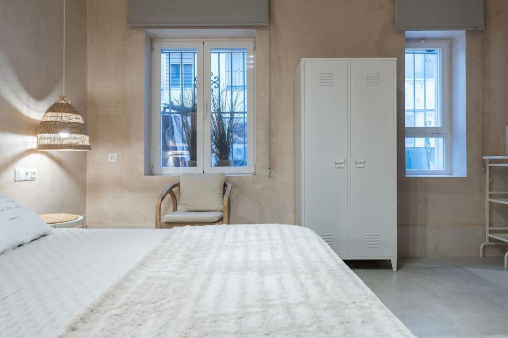 Apartmán Exclusivo Bajo Frente Al Mar - Playa La Caleta Màlaga Exteriér fotografie
