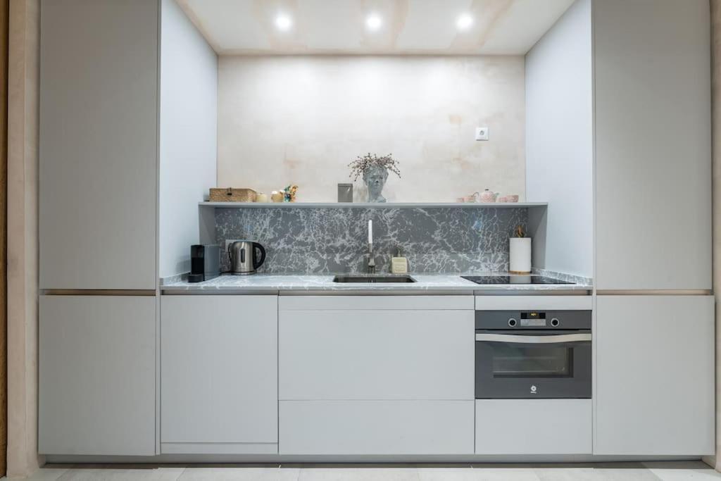Apartmán Exclusivo Bajo Frente Al Mar - Playa La Caleta Màlaga Exteriér fotografie